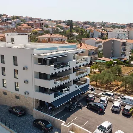 Adriatic Shell Apartment *