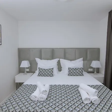 Adriatic Shell * Trogir