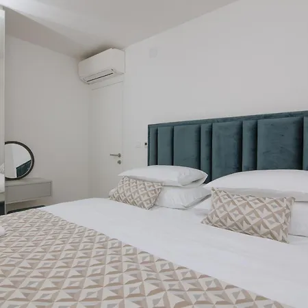 Adriatic Shell Trogir