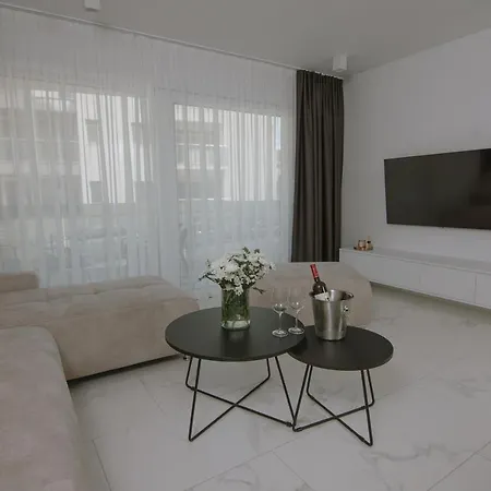 Adriatic Shell Apartment *